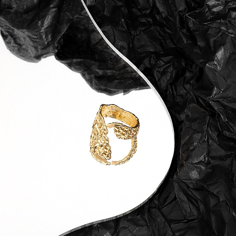 Klavinch Hammered Ring